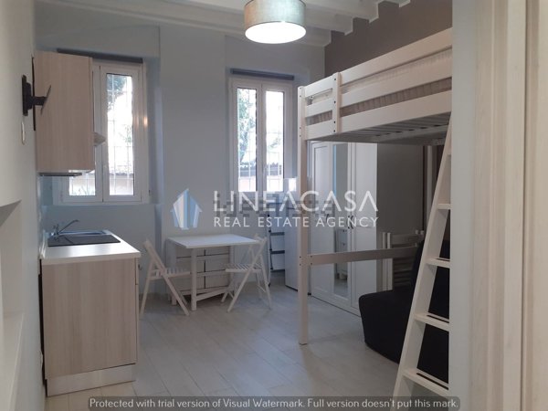 appartamento in vendita a Milano in zona Baggio
