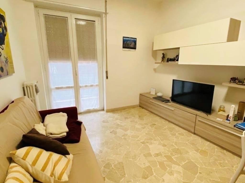 appartamento in vendita a Milano in zona Barona