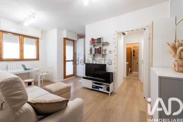 appartamento in vendita a Milano in zona Famagosta