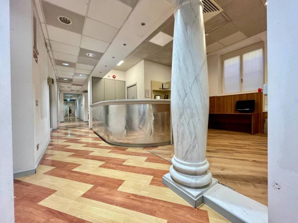 ufficio in vendita a Milano in zona Solari