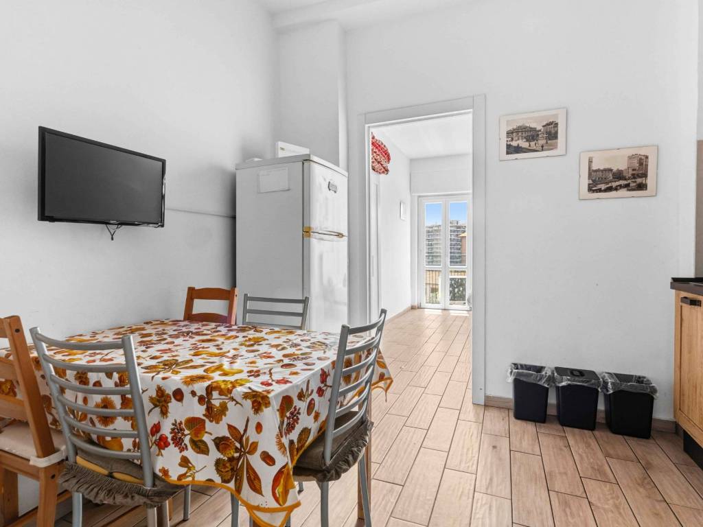 appartamento in vendita a Milano in zona Famagosta