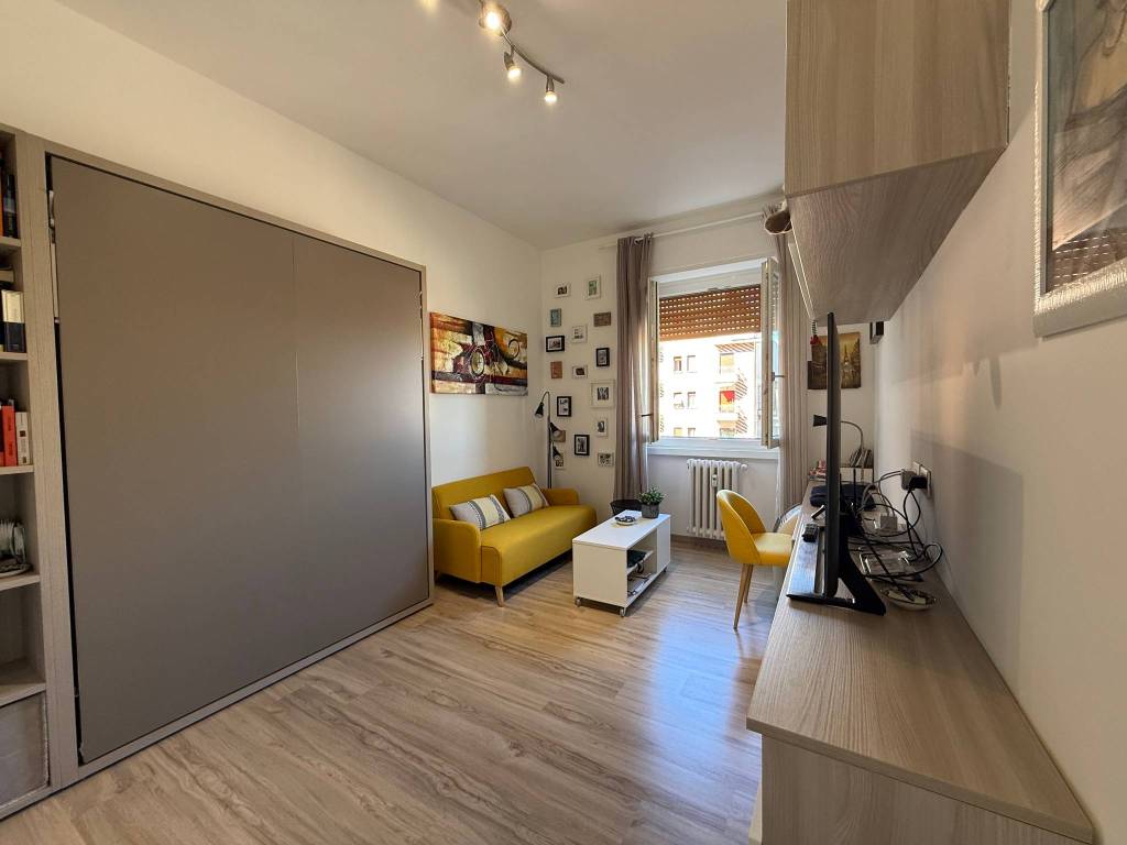 appartamento in vendita a Milano in zona Barona