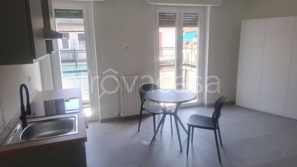 appartamento in vendita a Milano in zona Dergano