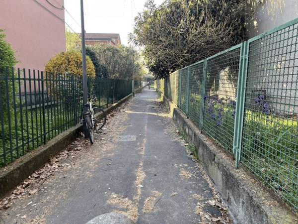 casa indipendente in vendita a Milano in zona Trenno