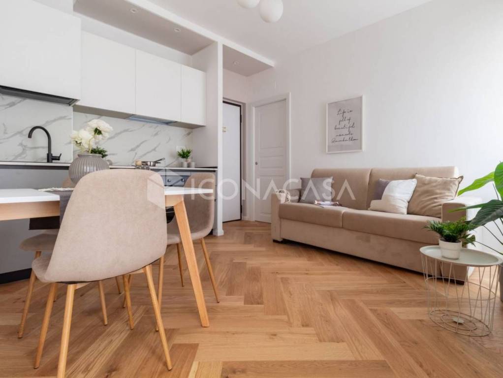 appartamento in vendita a Milano in zona Loreto