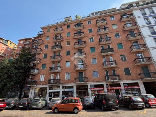 appartamento in vendita a Milano in zona Cavriano