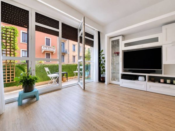 appartamento in vendita a Milano in zona Garegnano