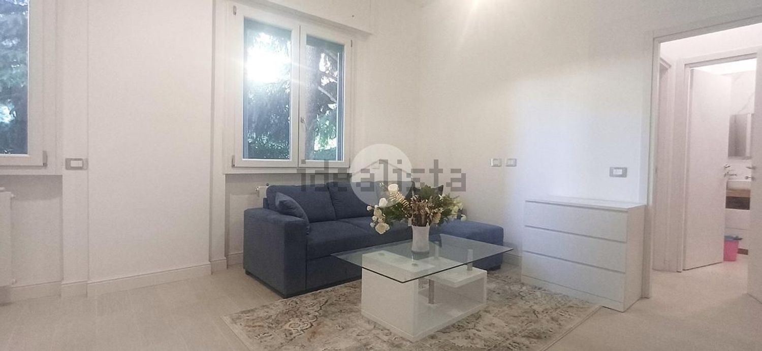 appartamento in vendita a Milano in zona Lorenteggio