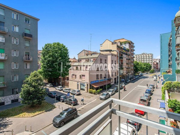 appartamento in vendita a Milano in zona Calvairate