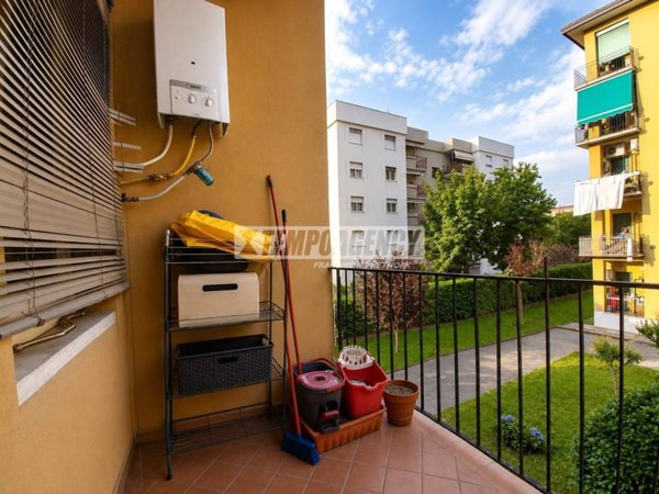 appartamento in vendita a Milano in zona Quarto Oggiaro