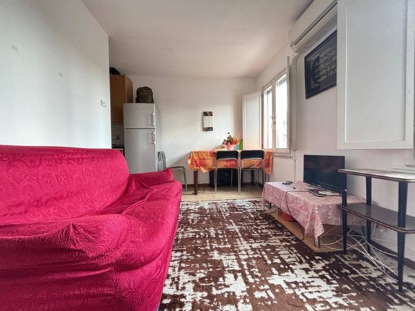 appartamento in vendita a Milano in zona Corvetto