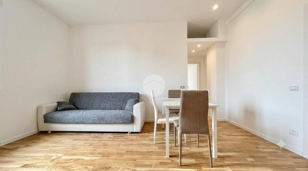 appartamento in vendita a Milano in zona Stadera