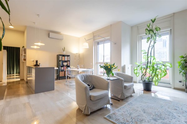 appartamento in vendita a Milano in zona Porta Nuova