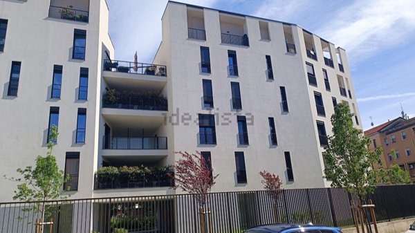 appartamento in vendita a Milano in zona Niguarda