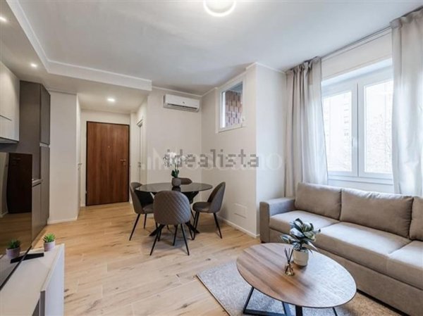 appartamento in vendita a Milano in zona Ronchetto sul Naviglio