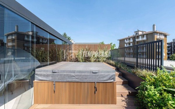 appartamento in vendita a Milano in zona Bande Nere