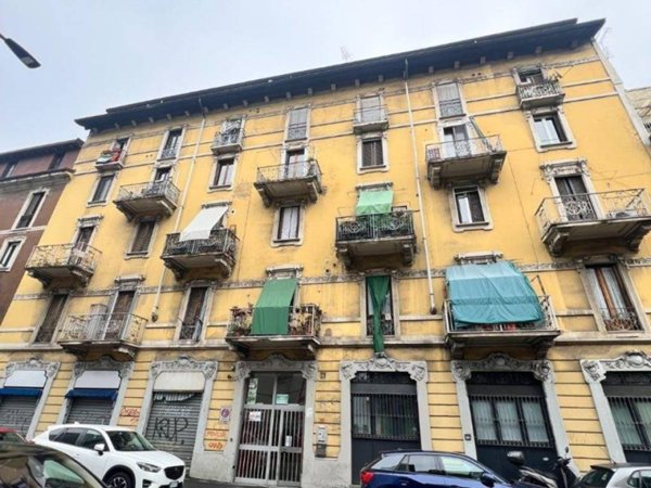 appartamento in vendita a Milano in zona Adriano