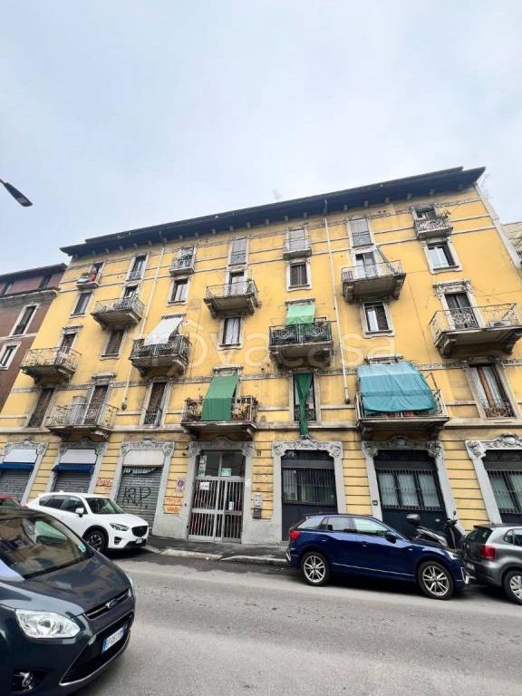 appartamento in vendita a Milano in zona Lambrate