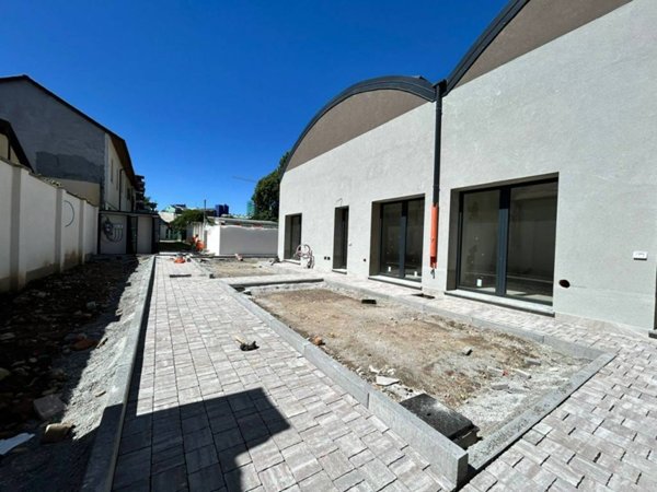 appartamento in vendita a Milano in zona Vigentino