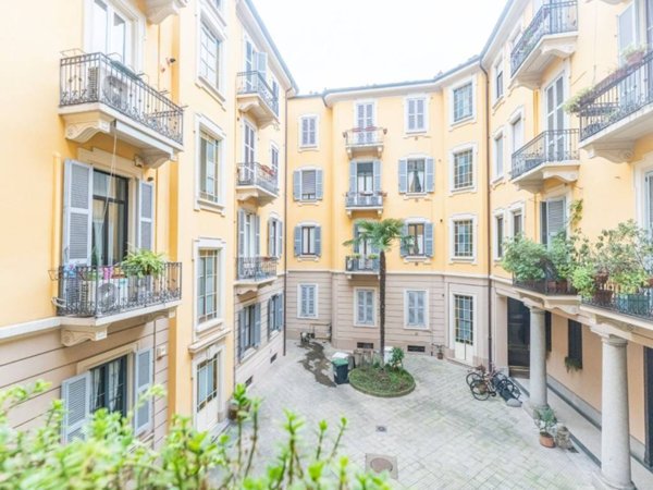 appartamento in vendita a Milano in zona Porta Venezia