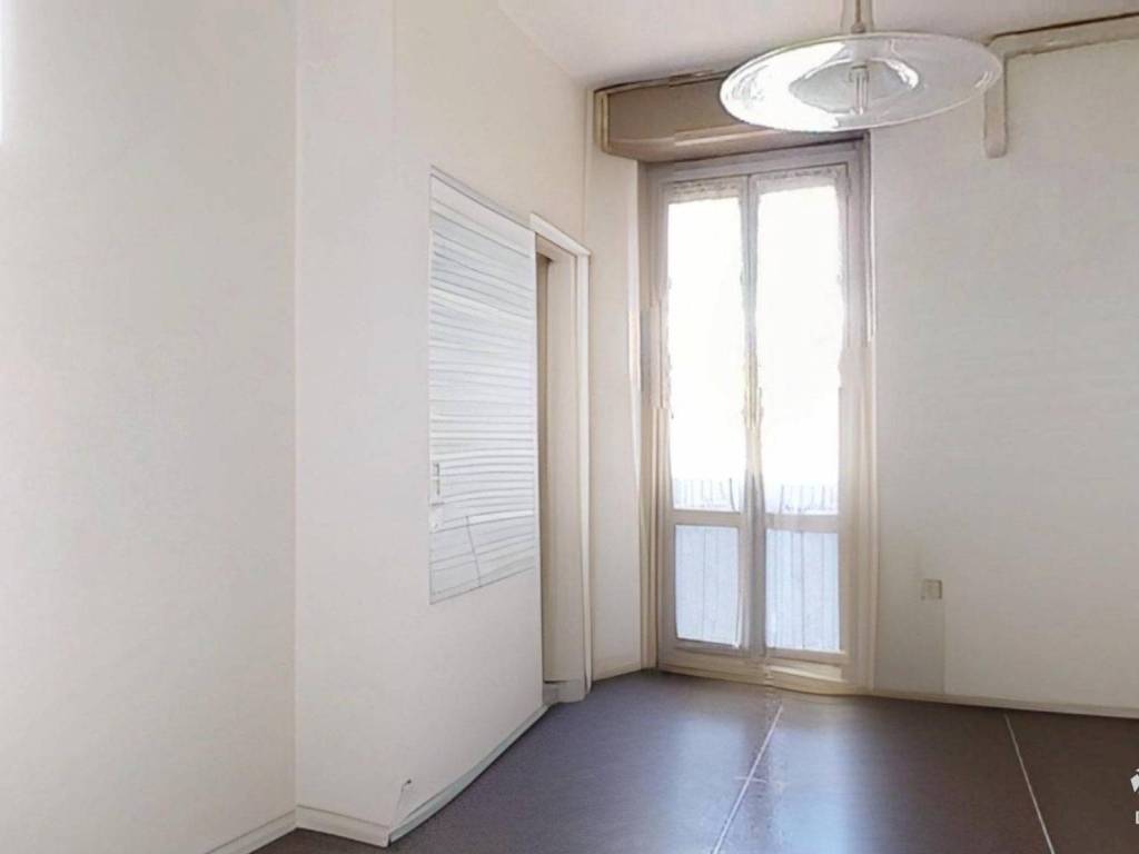 appartamento in vendita a Milano in zona Sempione
