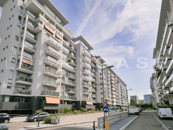 appartamento in vendita a Milano in zona Adriano