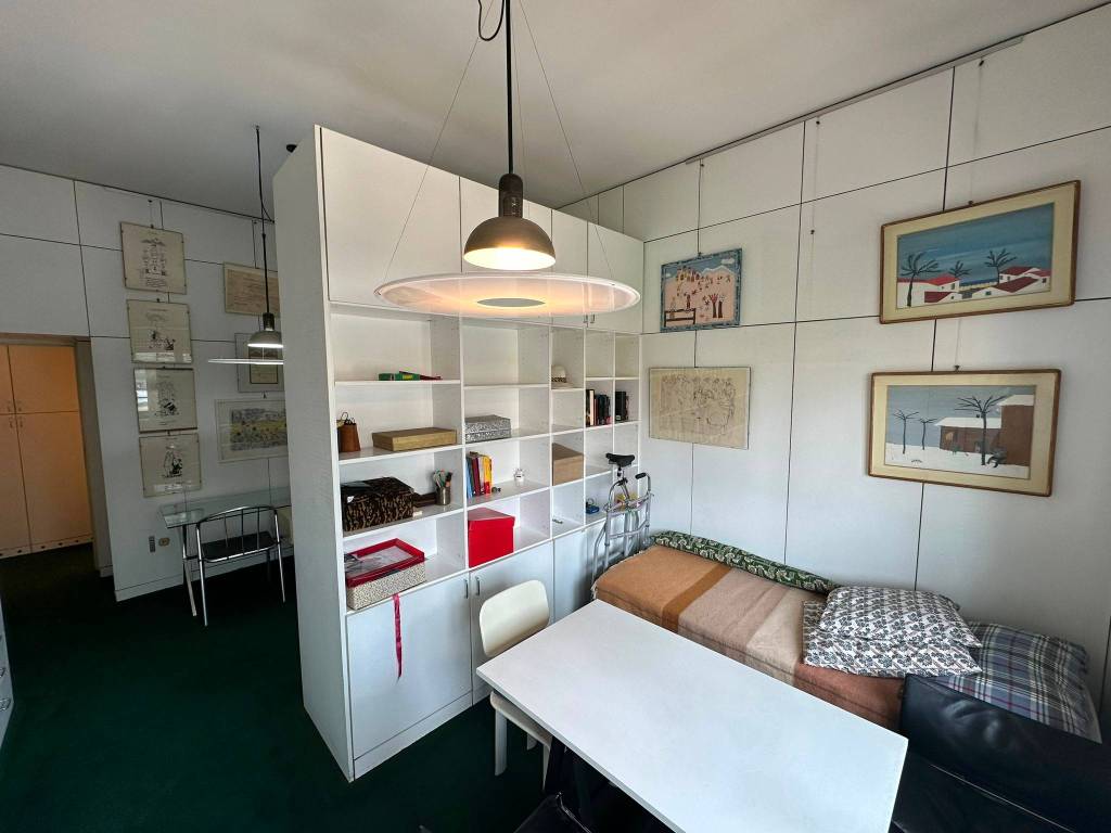 appartamento in vendita a Milano in zona Centro Direzionale