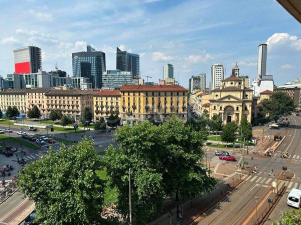 appartamento in vendita a Milano in zona Centro Direzionale