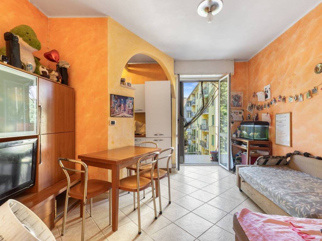 appartamento in vendita a Milano in zona Forlanini
