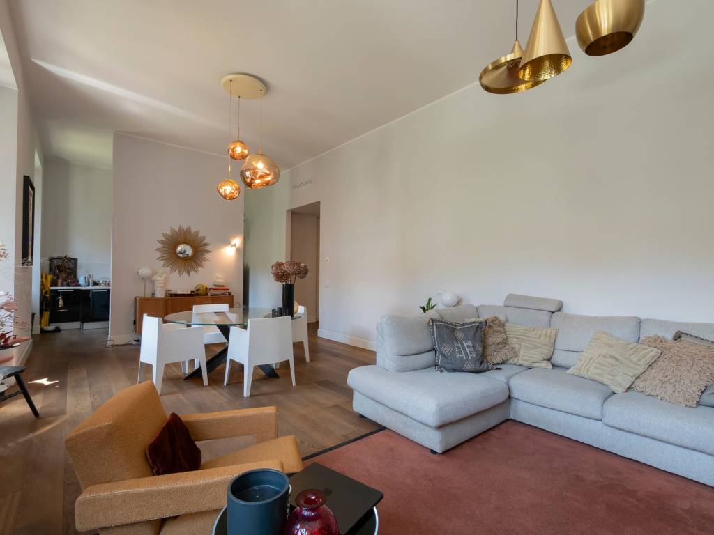 appartamento in vendita a Milano in zona Guastalla