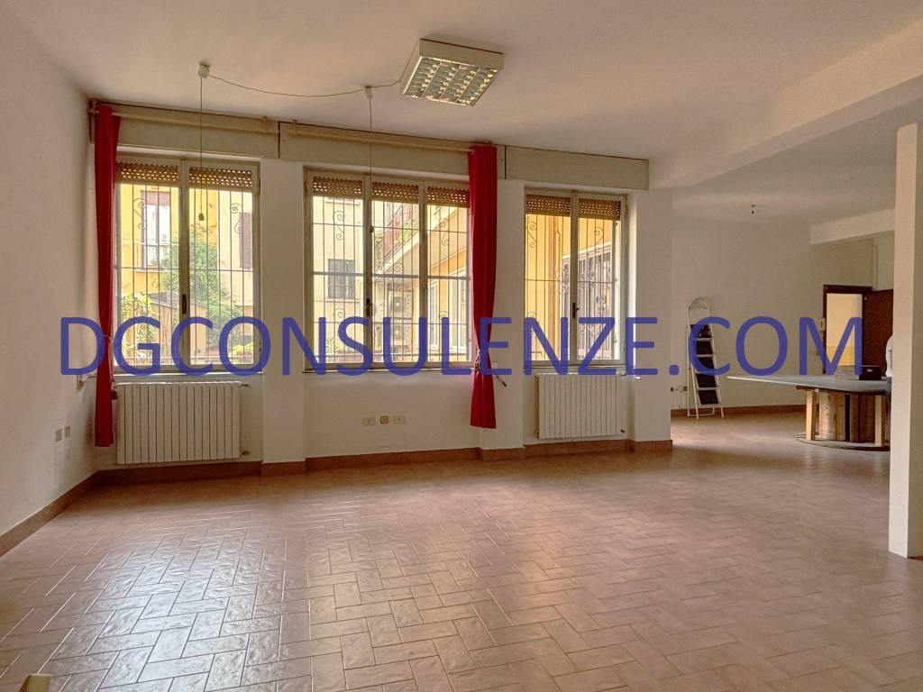 appartamento in vendita a Milano in zona Città Studi