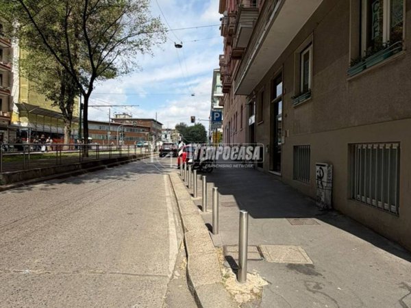 ufficio in vendita a Milano in zona Isola