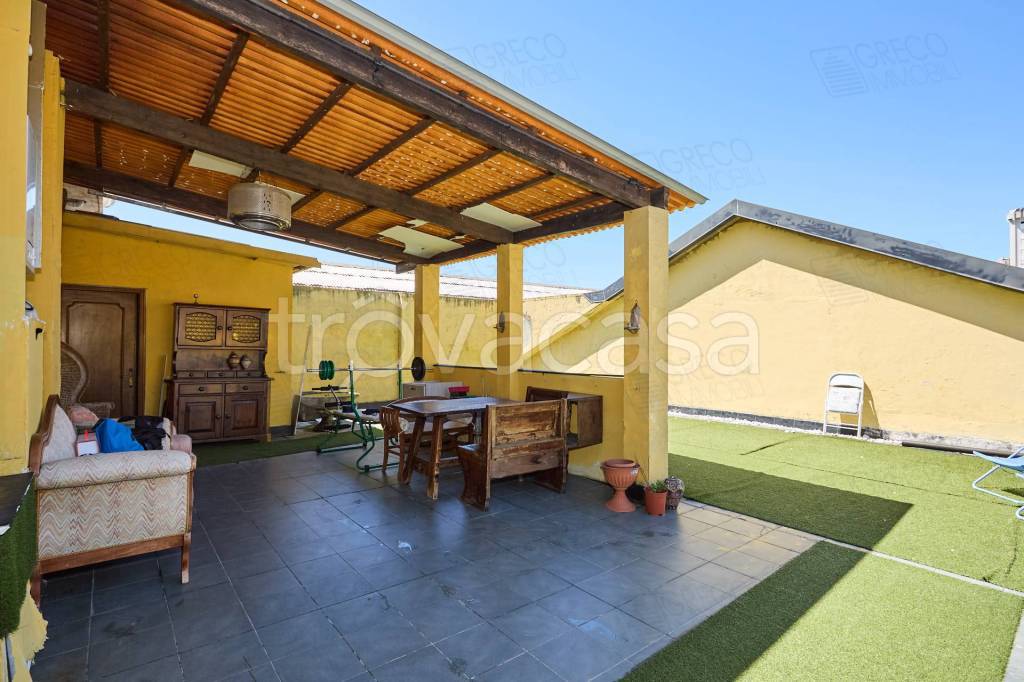appartamento in vendita a Milano in zona Cascina dei Pomi