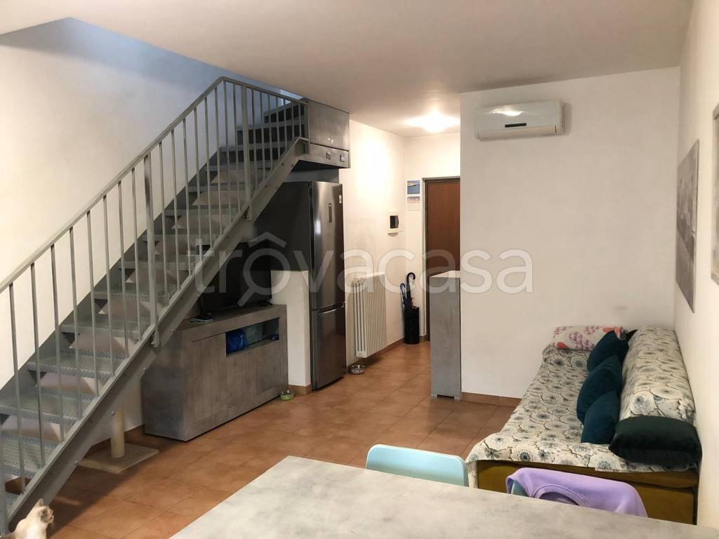 appartamento in vendita a Milano in zona Ronchetto sul Naviglio