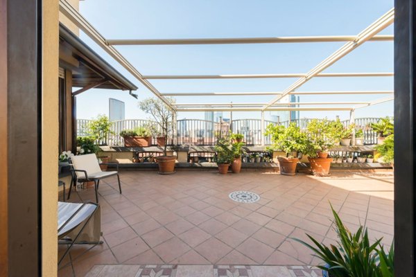 appartamento in vendita a Milano in zona Isola