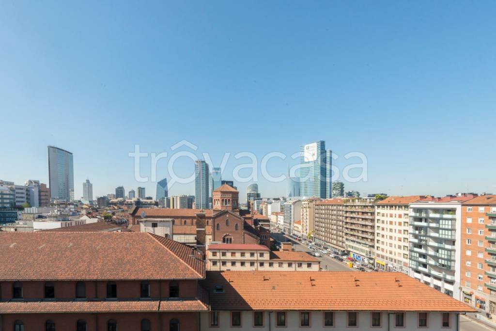 appartamento in vendita a Milano in zona Isola