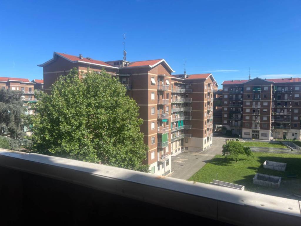 appartamento in vendita a Milano in zona Piazzale Lodi