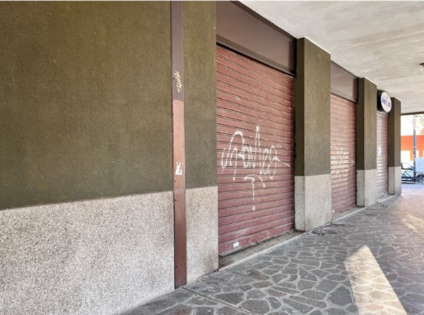 negozio in vendita a Milano