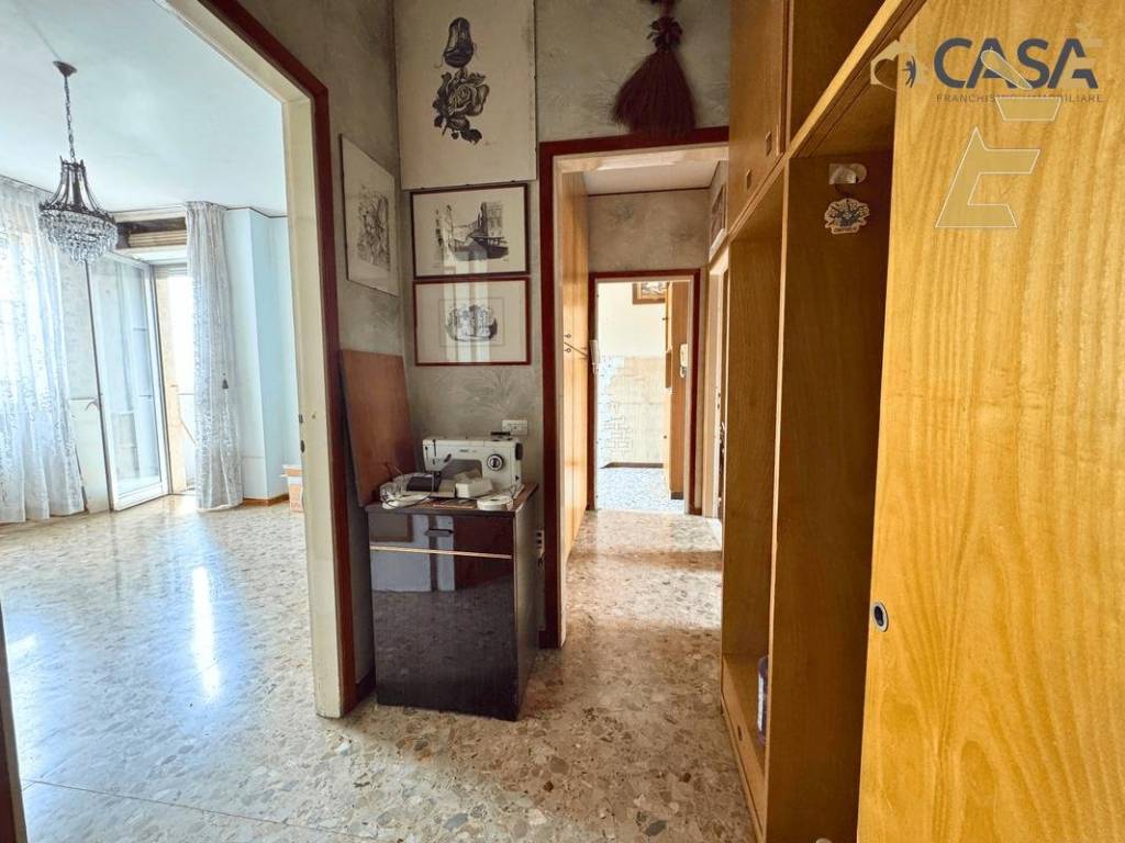 appartamento in vendita a Milano in zona Famagosta
