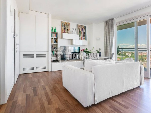 appartamento in vendita a Milano in zona Dergano
