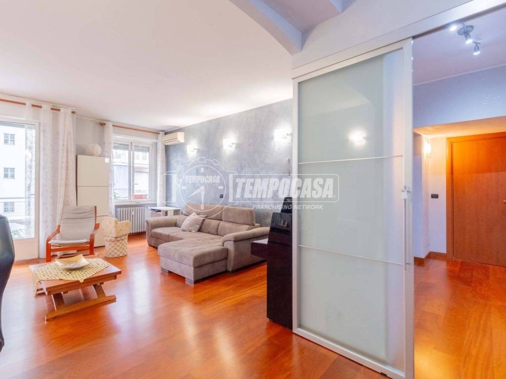 appartamento in vendita a Milano in zona Niguarda