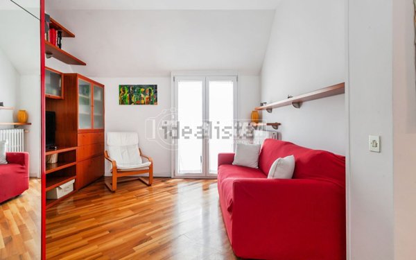appartamento in vendita a Milano in zona Isola