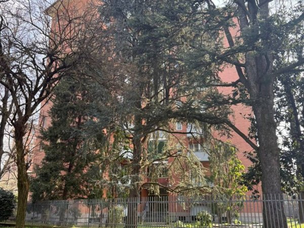 appartamento in vendita a Milano in zona Trenno