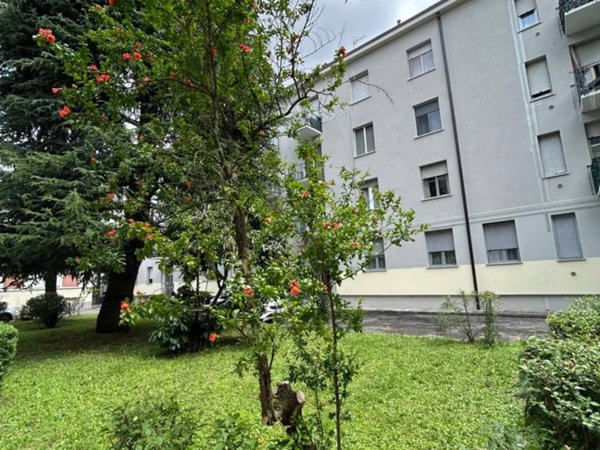 appartamento in vendita a Milano in zona Affori