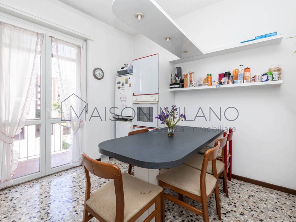 appartamento in vendita a Milano in zona Vigentino