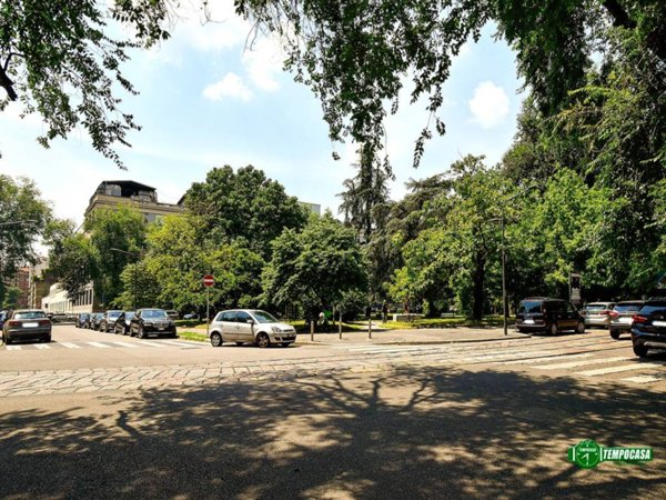 appartamento in vendita a Milano in zona Solari