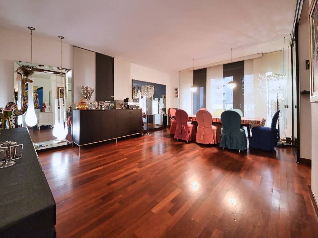 appartamento in vendita a Milano in zona Il Portello