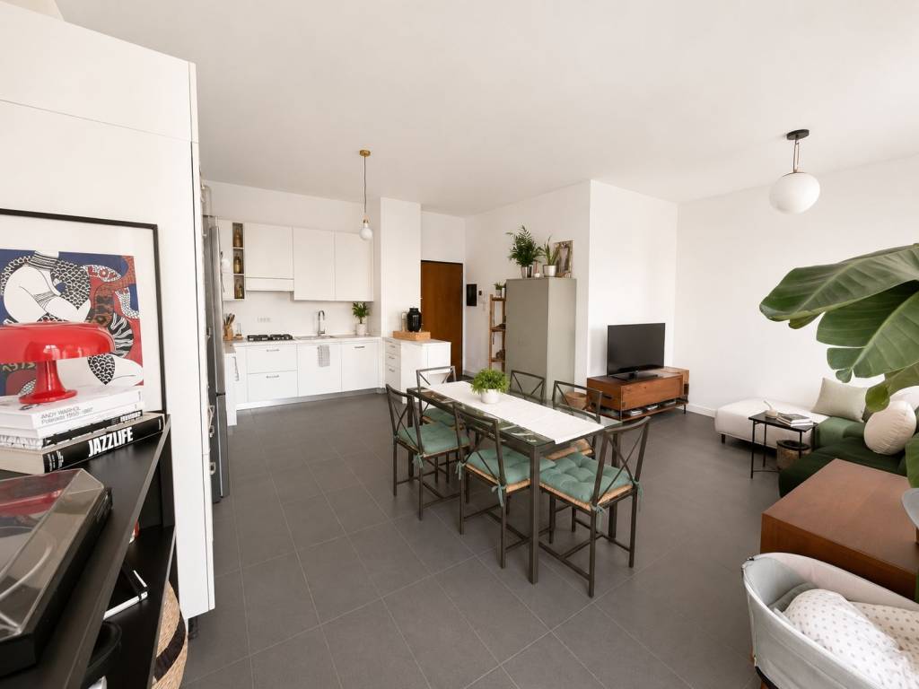 appartamento in vendita a Milano in zona Barona