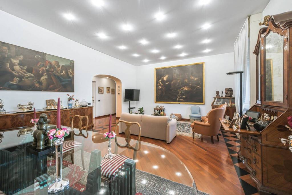 appartamento in vendita a Milano in zona XXII Marzo