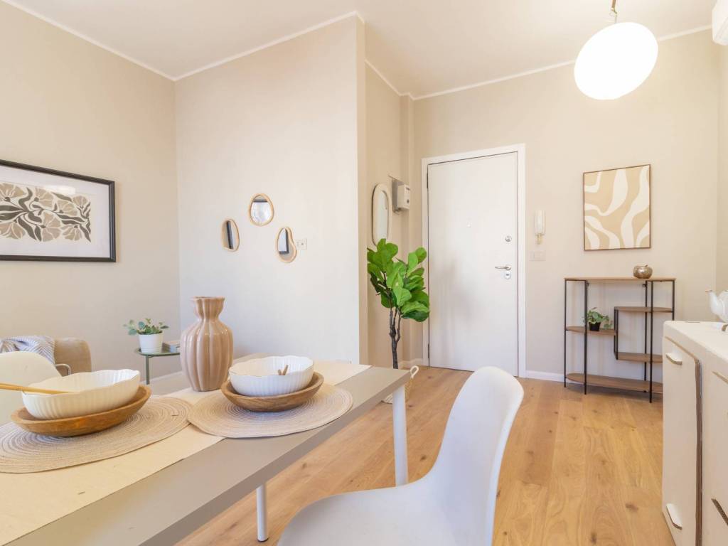 appartamento in vendita a Milano in zona Barona